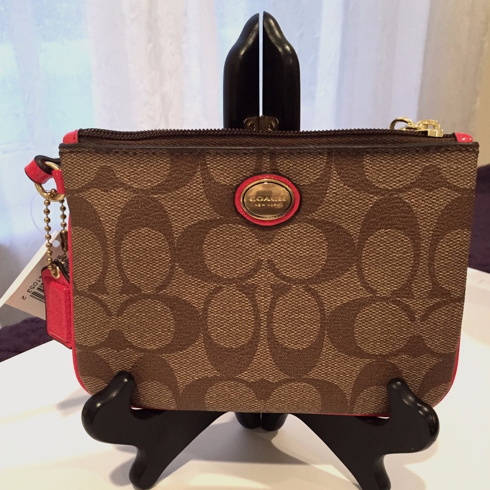 New Coach Peyton Signature Wristlet